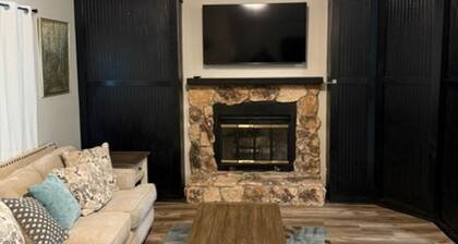 Cozy Country Escape - 3 Bedroom Home