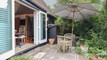 Khu ẩm thực ngoài trời