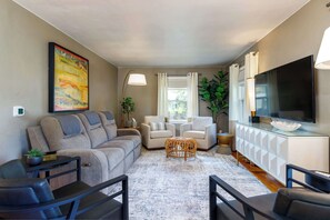 TV, fireplace, offices