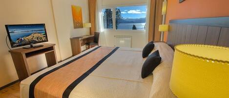 2 quartos, ferros/tábuas de passar roupa, Wi-Fi de cortesia