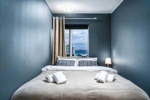 3 Schlafzimmer, Schreibtisch, Bügeleisen/Bügelbrett, WLAN