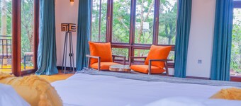 Moonbow Lodge