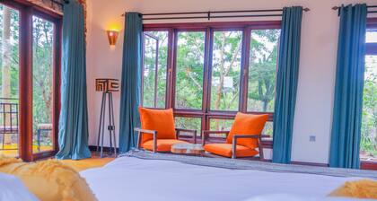 Moonbow Lodge