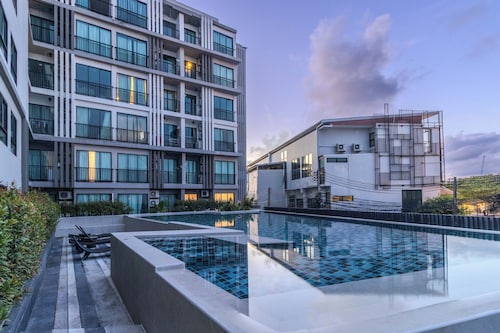 Prime spot Pool Gym Boat Ave C232