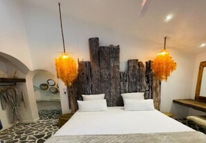 Deluxe-Doppelzimmer, Terrasse, Poolblick | Zimmersafe, Verdunkelungsvorhänge, schallisolierte Zimmer