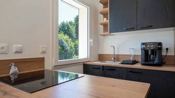 Mikroaaltouuni, uuni, liesi, astianpesukone