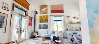 Black Canyon 4BR OffGrid Retreat Crawford Colorado Spacious 4-bedroom house