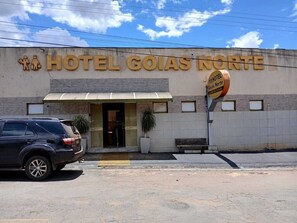 Fachada da propriedade