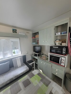 2 camere, ferro/asse da stiro