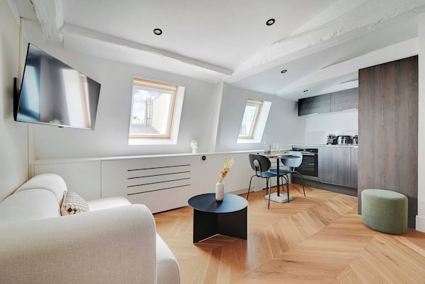 Apartment | Living area