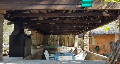 Cosy Hut, Rustic Marloth Cottage Near Kruger Gate, Ideal for Nature Lovers