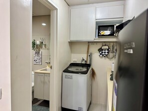 Microondas, placa de cocina