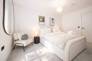 2 dormitorios, tabla de planchar con plancha, wifi y ropa de cama