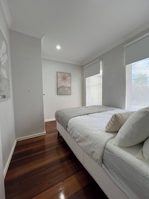 3 dormitorios, tabla de planchar con plancha, wifi y ropa de cama