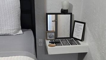 2 makuuhuonetta, silitysrauta/-lauta, Wi-Fi, vuodevaatteet