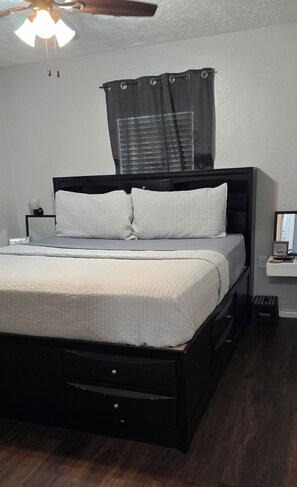 2 chambres, fer et planche à repasser, Wi-Fi, literie fournie