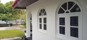 Fachada da propriedade