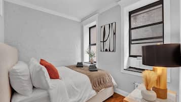 3 bedrooms, desk, iron/ironing board, WiFi