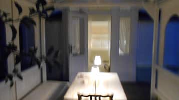 1 多间卧室、床单