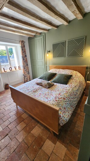 3 間睡房、免費 Wi-Fi、床單