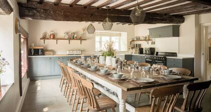 Holwell Farmhouse