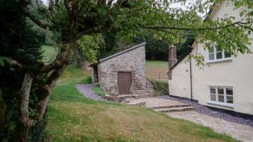 Cottage | Exterior