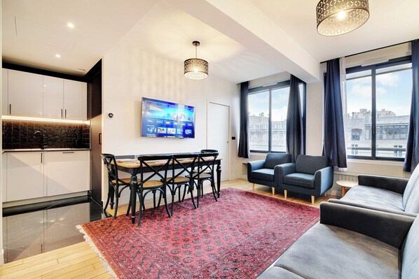 Apartment | Living area