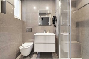 Apartment | Bathroom