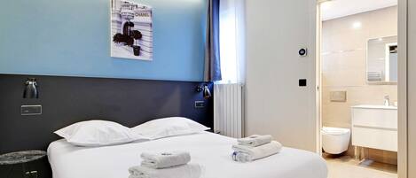 Apartment | 2 bedrooms, laptop workspace, iron/ironing board, bed sheets