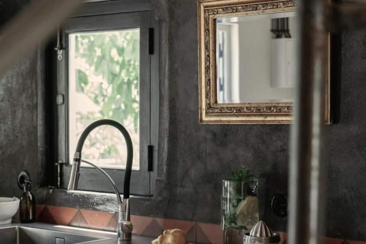 Standard House, Patio, Garden View | Private kitchen