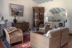 House, Garden View | Living area