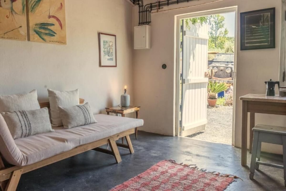 Studio, adgang til basseng, hageutsikt | Oppholdsområde