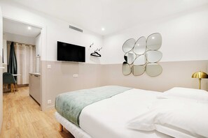 Apartment | 1 Schlafzimmer, laptopgeeigneter Arbeitsplatz, Bügeleisen/Bügelbrett