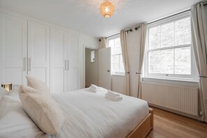Room - Charming 2BD Flat Nr Primrose Hill & Belsize Park (Greater London)