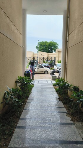 2-bedroom apartment in welcoming Gurugram with AC