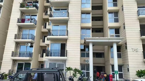 2-bedroom apartment in welcoming Gurugram with AC