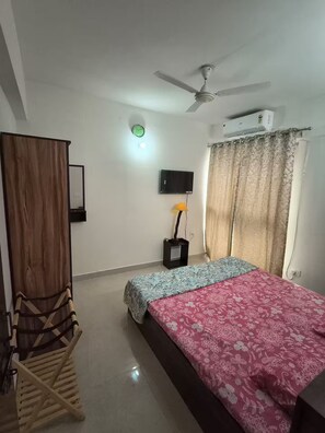 2 quartos, ferros/tábuas de passar roupa, Wi-Fi, roupa de cama