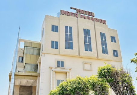Exterior. HOTEL INDER PARADISE