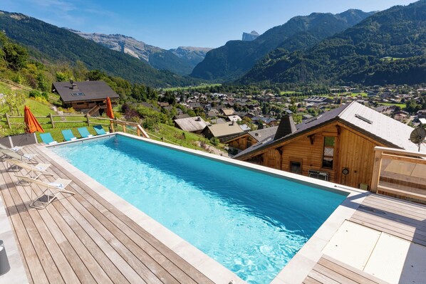 Ulkouima-allas, lämmitetty uima-allas