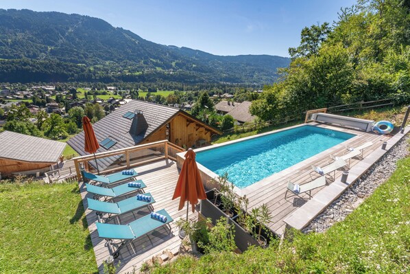 Outdoor pool, a heated pool