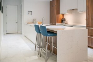 Apartment | 2 bedrooms - Two Bedroom Cable Beach Condo With Patio (Nassau)