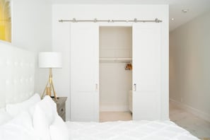 2 bedrooms