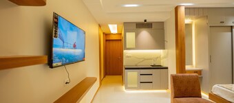 Onlystay DLF My Pad Gomti Nagar Suites