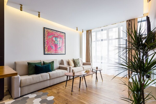 Apartment | Living area - Charming Flat - 2bd/8p - Charonne/bastille (Paris)