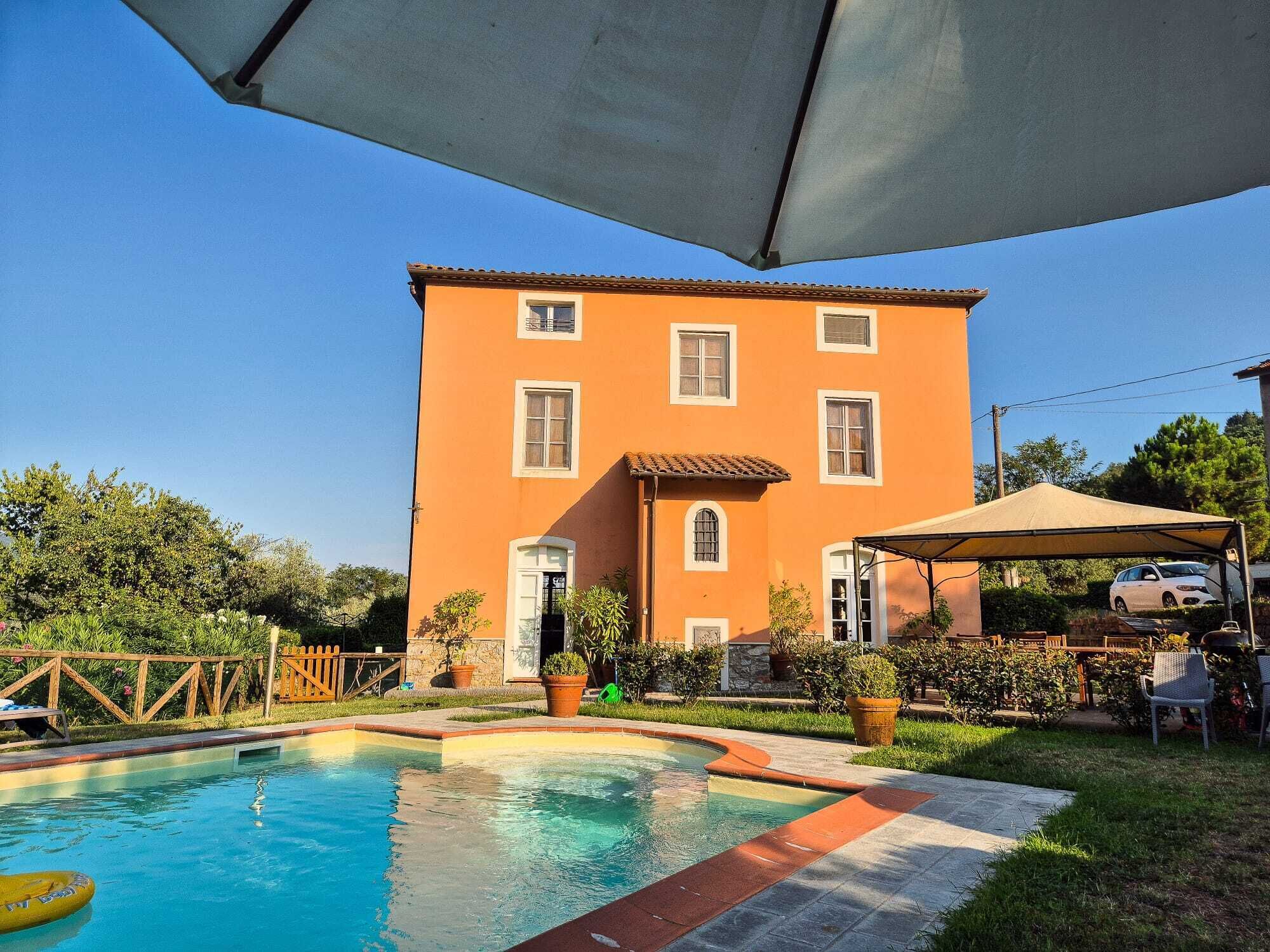 Piscina all'aperto