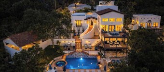 La Casa Grande | Pool & Views | Game Room