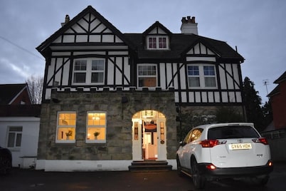 Gatwick Castle B&B