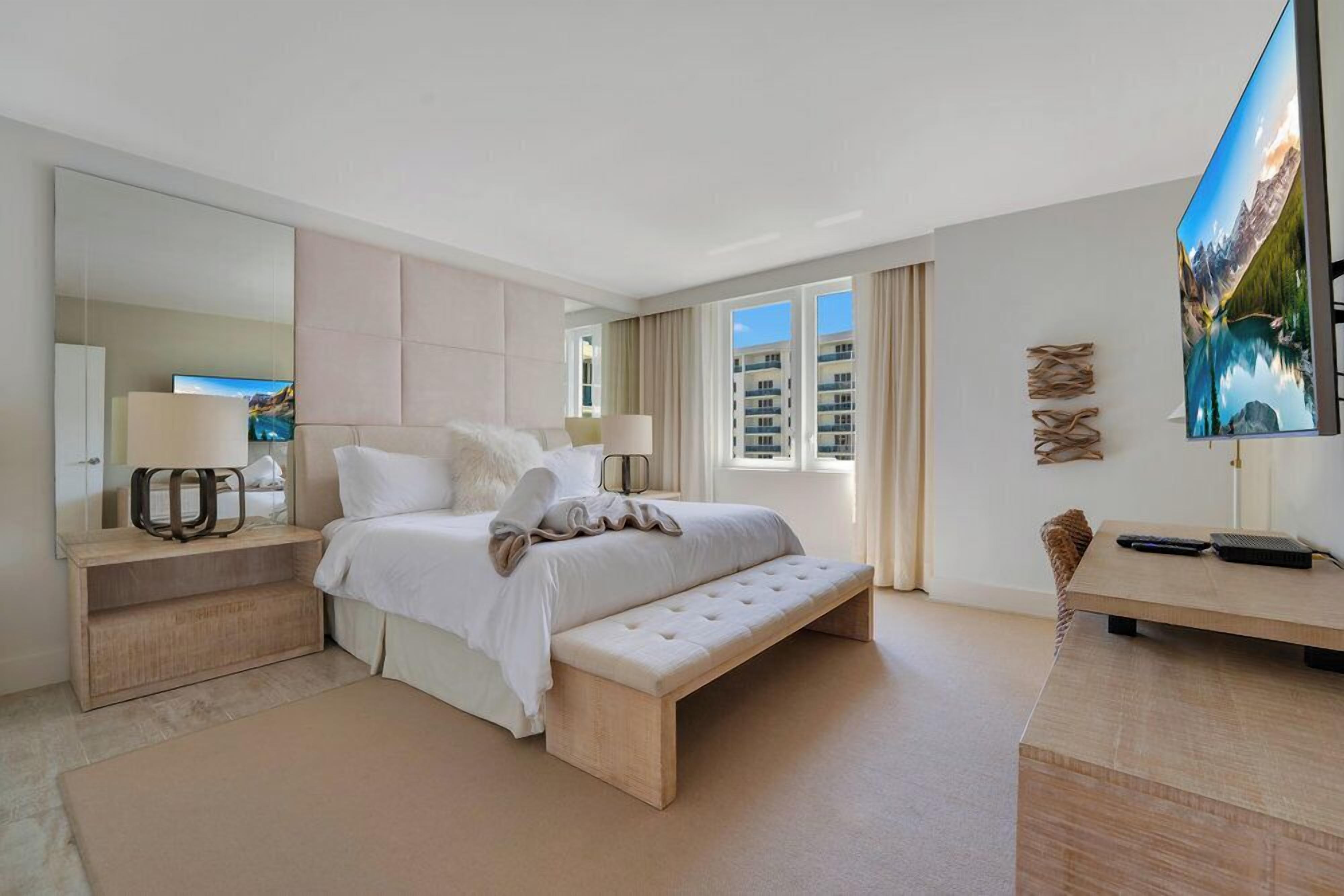 Apartment, Balcony, Ocean View | In-room safe, free WiFi