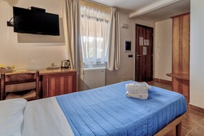 1 室のベッドルーム、旅行用ベビーベッド