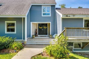 House (4 Bedrooms) | Interior - Ski, Hike & Game: White Mountains Family Retreat (Campton)